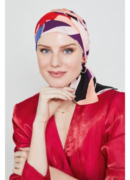 Turban met lange sjaal met roze, rood, cobalt en paars.